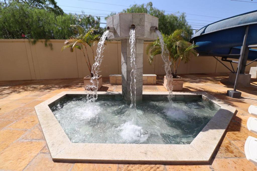 Villas diRoma Hotel e Parque 24 horas com café da manhã , ganhe um dia no Acqua Parque Splash Caldas Novas Exterior foto